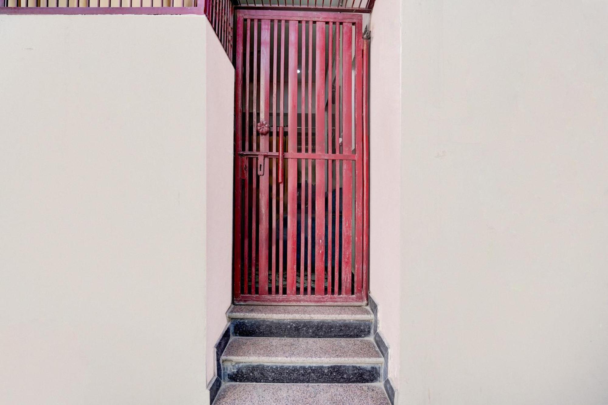 Hotel O Ramdut Palace Guest House Faizābād Exterior foto